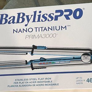 NEW IN BOX. BaByliss PRO NANO TITANIUM Prima 3000   - Blue  (1/14" 32mm)
